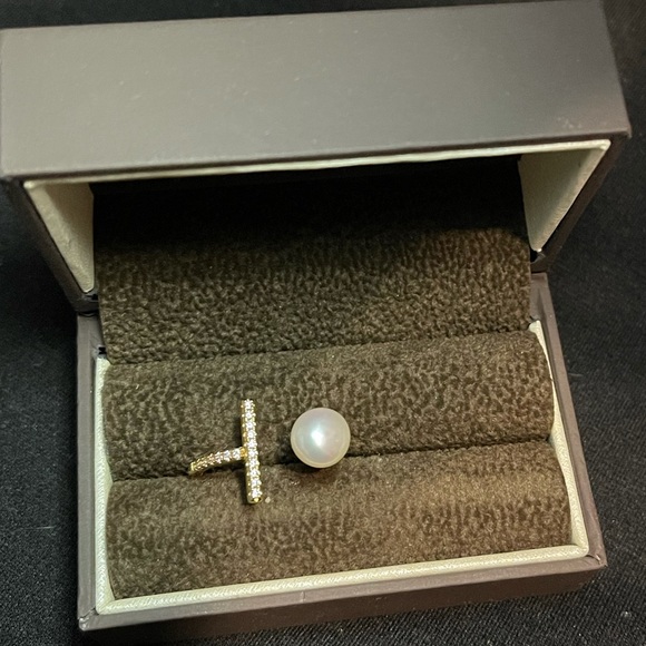 Women’s ring - Picture 2 of 3